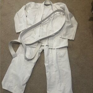 Size 0 martial arts uniform